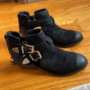 NEW Steve Madden Black Suede Ankle Boot Zip Up
